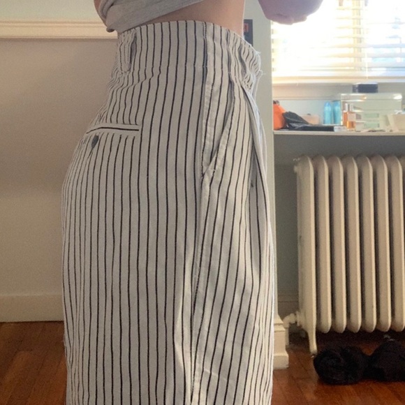 Striped Wide Leg Pants - Picture 3 of 3